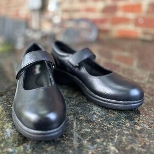 Propet W0029 Women's Black Leather Round Toe Comfort Mary Jane Walker Shoes Siz7